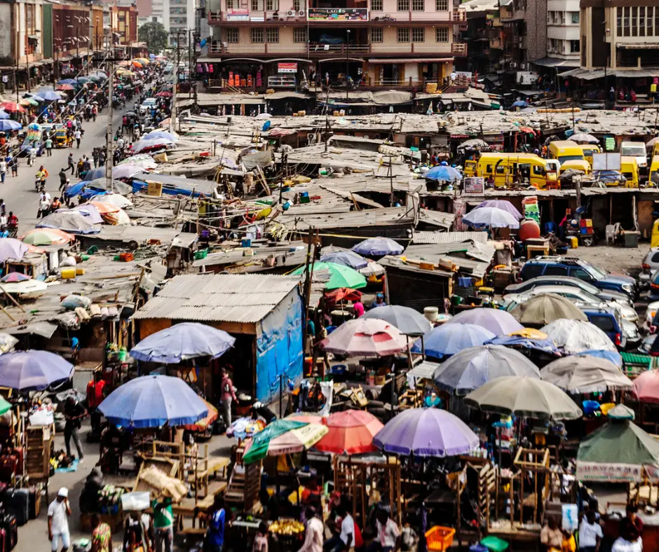 Lagos, Nigeria: Die Stadt, die nie schläft – und nie atmet