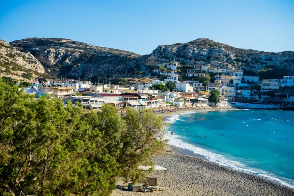 Entdecken Sie das Hippiedorf auf Kreta: Alles über seine Geschichte, Kultur und Sehenswürdigkeiten